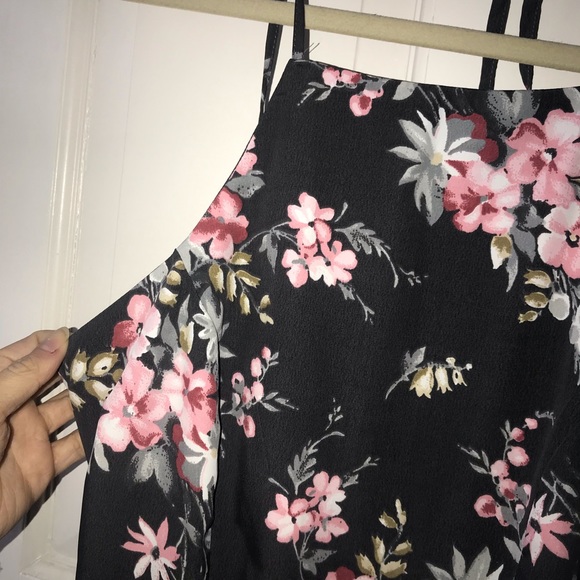 Lace Up Back Hollister Dress - Picture 2 of 4